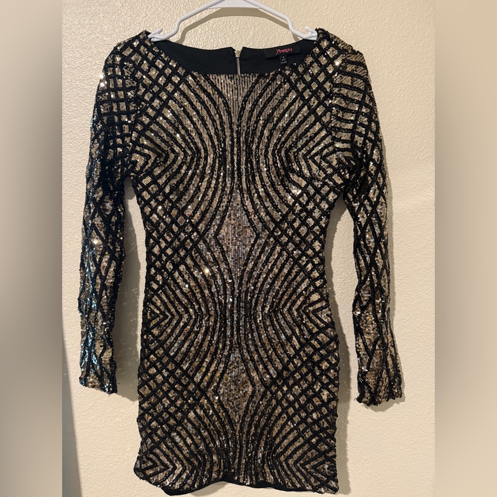 Xtaren Black and Gold Sequin Long Sleeve Dress